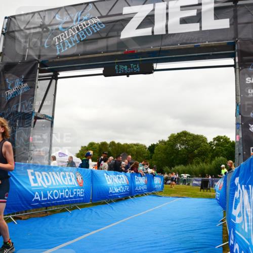 30.08.2026 - Elbe Triathlon Hamburg LAZAROV Photography http://msf.ph/oto/10090497 30.08.2026 12:53:55 Ziel 1761, 1833 meine-sportfotos.de