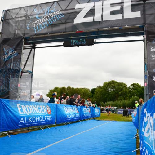 30.08.2026 - Elbe Triathlon Hamburg LAZAROV Photography http://msf.ph/oto/10090499 30.08.2026 12:53:55 Ziel 1761, 1833 meine-sportfotos.de
