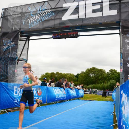 30.08.2026 - Elbe Triathlon Hamburg LAZAROV Photography http://msf.ph/oto/10090509 30.08.2026 12:54:08 Ziel 1855 meine-sportfotos.de