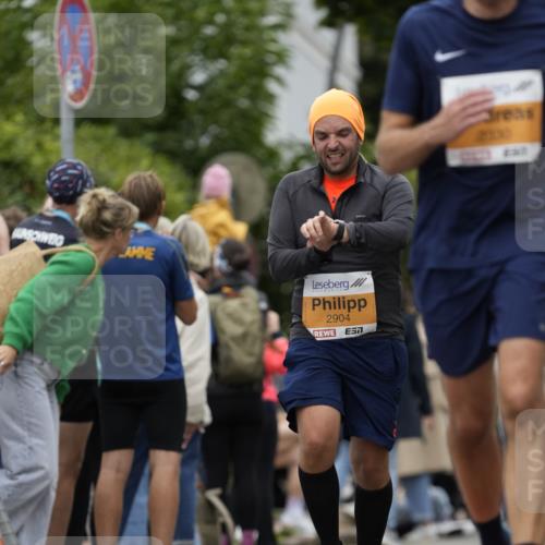 30.08.2026 - Blankeneser Heldenlauf Patografie http://msf.ph/oto/10090539 30.08.2026 12:01:46 Ziel 2065, 2210, 2330, 2646, 2698, 2904 meine-sportfotos.de