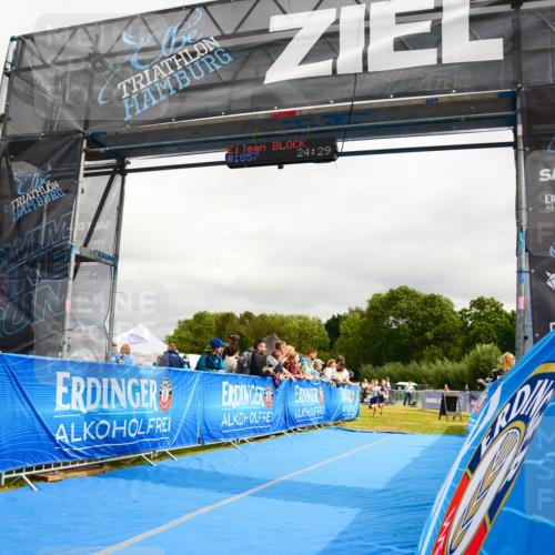 30.08.2026 - Elbe Triathlon Hamburg LAZAROV Photography http://msf.ph/oto/10090574 30.08.2026 12:54:43 Ziel 1839, 1880 meine-sportfotos.de