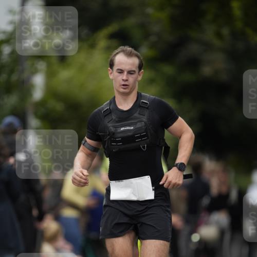 30.08.2026 - Blankeneser Heldenlauf Patografie http://msf.ph/oto/10090592 30.08.2026 12:02:13 Ziel 2326, 2417, 2490, 2775, 4086 meine-sportfotos.de