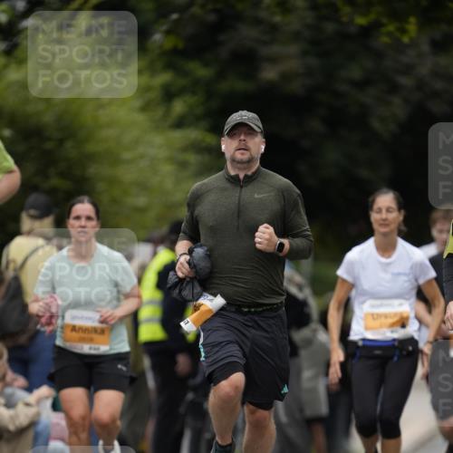 30.08.2026 - Blankeneser Heldenlauf Patografie http://msf.ph/oto/10090603 30.08.2026 12:02:19 Ziel 2029, 2030, 2480, 4086 meine-sportfotos.de