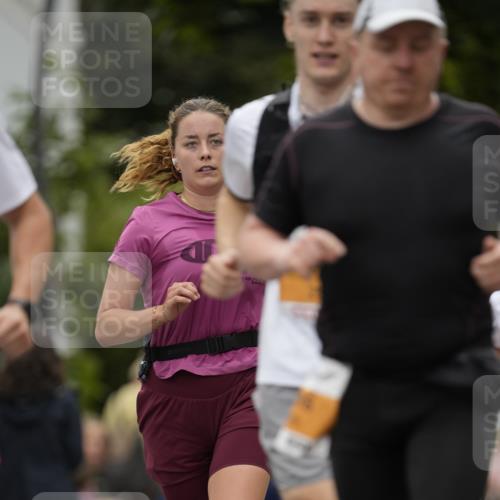 30.08.2026 - Blankeneser Heldenlauf Patografie http://msf.ph/oto/10090677 30.08.2026 12:02:49 Ziel 2033, 2167, 2337, 2408, 2409, 2414, 2733, 2735, 2878, 2945 meine-sportfotos.de