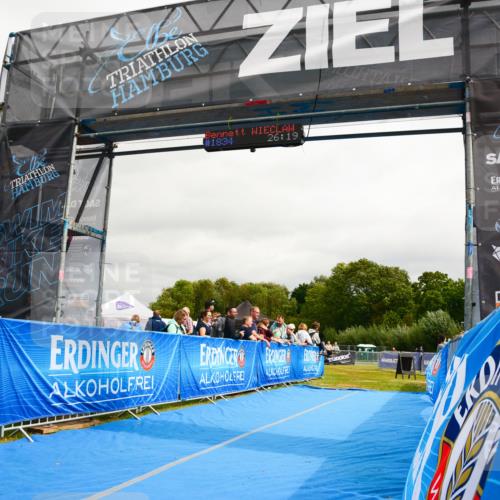 30.08.2026 - Elbe Triathlon Hamburg LAZAROV Photography http://msf.ph/oto/10090757 30.08.2026 12:56:37 Ziel  meine-sportfotos.de