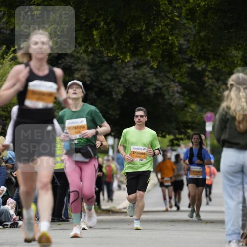 30.08.2026 - Blankeneser Heldenlauf Patografie http://msf.ph/oto/10090759 30.08.2026 12:03:32 Ziel 2172, 2281, 2457, 2552, 2767, 2768, 2872 meine-sportfotos.de