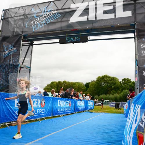 30.08.2026 - Elbe Triathlon Hamburg LAZAROV Photography http://msf.ph/oto/10090777 30.08.2026 12:56:53 Ziel 1608, 1848 meine-sportfotos.de