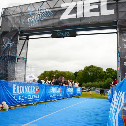 30.08.2026 - Elbe Triathlon Hamburg LAZAROV Photography http://msf.ph/oto/10090781 30.08.2026 12:56:53 Ziel 1608, 1848 meine-sportfotos.de