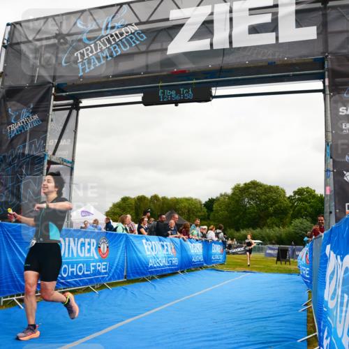 30.08.2026 - Elbe Triathlon Hamburg LAZAROV Photography http://msf.ph/oto/10090792 30.08.2026 12:56:59 Ziel 1608, 1832, 1858 meine-sportfotos.de