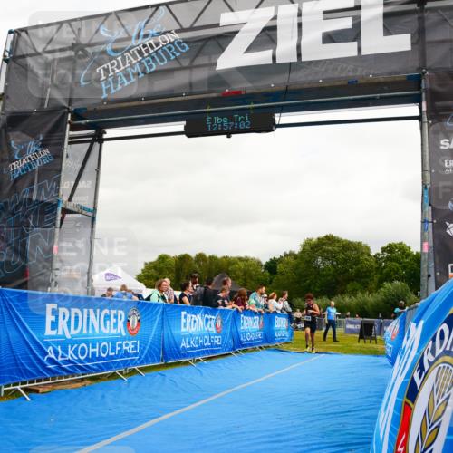 30.08.2026 - Elbe Triathlon Hamburg LAZAROV Photography http://msf.ph/oto/10090811 30.08.2026 12:57:03 Ziel 1608, 1832, 1858 meine-sportfotos.de