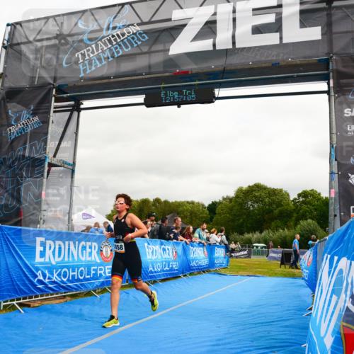 30.08.2026 - Elbe Triathlon Hamburg LAZAROV Photography http://msf.ph/oto/10090815 30.08.2026 12:57:06 Ziel 1832, 1858 meine-sportfotos.de