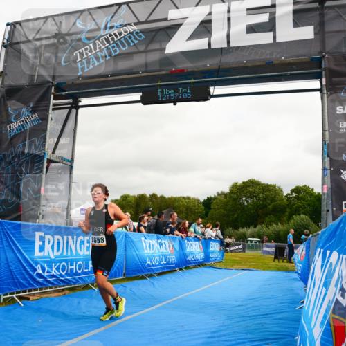 30.08.2026 - Elbe Triathlon Hamburg LAZAROV Photography http://msf.ph/oto/10090817 30.08.2026 12:57:06 Ziel 1832, 1858 meine-sportfotos.de