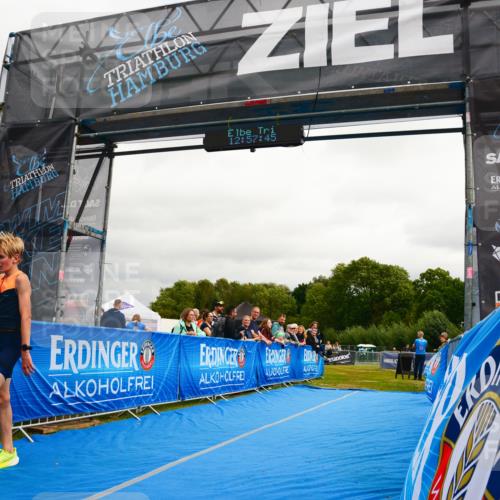 30.08.2026 - Elbe Triathlon Hamburg LAZAROV Photography http://msf.ph/oto/10090849 30.08.2026 12:57:45 Ziel 1792 meine-sportfotos.de