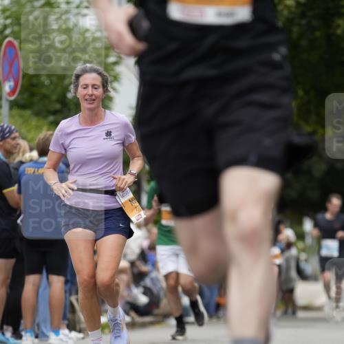 30.08.2026 - Blankeneser Heldenlauf Patografie http://msf.ph/oto/10090857 30.08.2026 12:04:30 Ziel 2196, 2333, 2766, 2795, 2811, 2829, 4125 meine-sportfotos.de