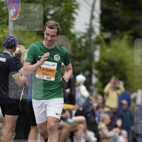 30.08.2026 - Blankeneser Heldenlauf Patografie http://msf.ph/oto/10090860 30.08.2026 12:04:32 Ziel 2196, 2333, 2766, 2795, 2811, 2829, 4125 meine-sportfotos.de