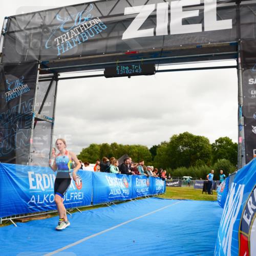 30.08.2026 - Elbe Triathlon Hamburg LAZAROV Photography http://msf.ph/oto/10090901 30.08.2026 13:02:44 Ziel 1811, 1884 meine-sportfotos.de