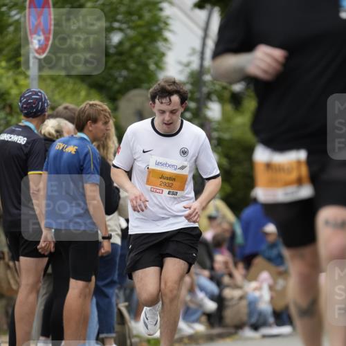 30.08.2026 - Blankeneser Heldenlauf Patografie http://msf.ph/oto/10090902 30.08.2026 12:05:04 Ziel 2039, 2471, 2640, 2665, 2708, 2932, 4382 meine-sportfotos.de