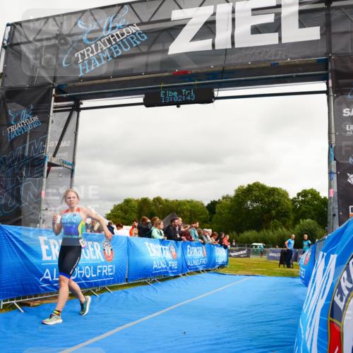 30.08.2026 - Elbe Triathlon Hamburg LAZAROV Photography http://msf.ph/oto/10090904 30.08.2026 13:02:44 Ziel 1811, 1884 meine-sportfotos.de