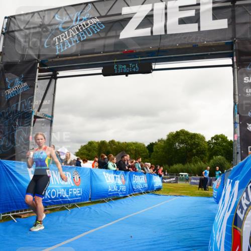 30.08.2026 - Elbe Triathlon Hamburg LAZAROV Photography http://msf.ph/oto/10090907 30.08.2026 13:02:44 Ziel 1811, 1884 meine-sportfotos.de