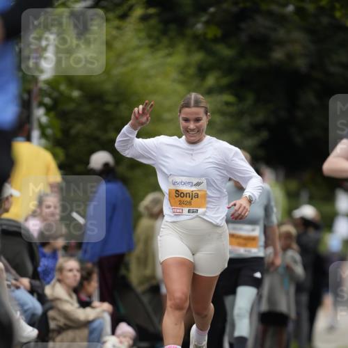 30.08.2026 - Blankeneser Heldenlauf Patografie http://msf.ph/oto/10090917 30.08.2026 12:05:21 Ziel 2090 meine-sportfotos.de