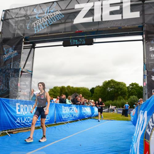 30.08.2026 - Elbe Triathlon Hamburg LAZAROV Photography http://msf.ph/oto/10090918 30.08.2026 13:03:11 Ziel 1808, 1883 meine-sportfotos.de