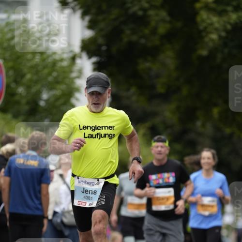 30.08.2026 - Blankeneser Heldenlauf Patografie http://msf.ph/oto/10090930 30.08.2026 12:05:31 Ziel 2195, 2428, 2831, 2951, 4381 meine-sportfotos.de