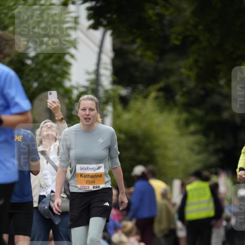 30.08.2026 - Blankeneser Heldenlauf Patografie http://msf.ph/oto/10090937 30.08.2026 12:05:36 Ziel 2813, 2831, 4381 meine-sportfotos.de