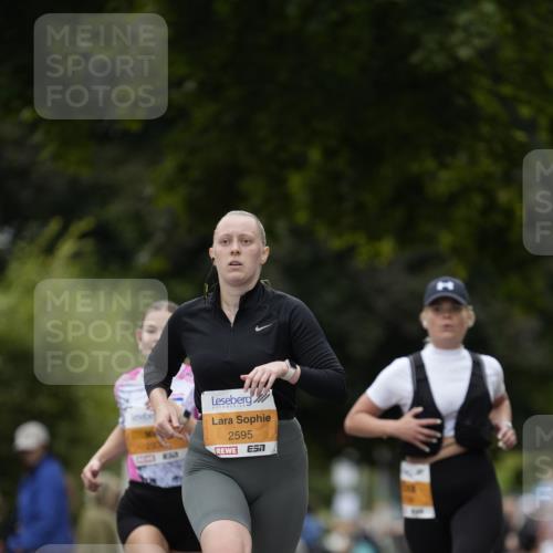 30.08.2026 - Blankeneser Heldenlauf Patografie http://msf.ph/oto/10090942 30.08.2026 12:05:49 Ziel 2594, 2595, 2824, 2936 meine-sportfotos.de