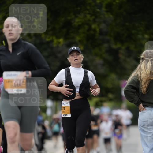 30.08.2026 - Blankeneser Heldenlauf Patografie http://msf.ph/oto/10090943 30.08.2026 12:05:50 Ziel 2199, 2594, 2595, 2936 meine-sportfotos.de