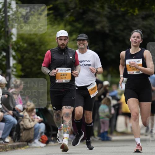 30.08.2026 - Blankeneser Heldenlauf Patografie http://msf.ph/oto/10090973 30.08.2026 12:06:27 Ziel 2370, 2425, 2854, 2895, 4157 meine-sportfotos.de