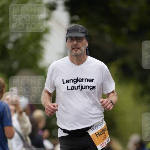 30.08.2026 - Blankeneser Heldenlauf Patografie http://msf.ph/oto/10090979 30.08.2026 12:06:33 Ziel 2136, 2370, 2425, 2744, 4072 meine-sportfotos.de