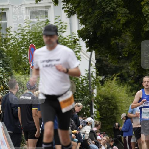 30.08.2026 - Blankeneser Heldenlauf Patografie http://msf.ph/oto/10090980 30.08.2026 12:06:34 Ziel 2136, 2425, 2744, 4072 meine-sportfotos.de