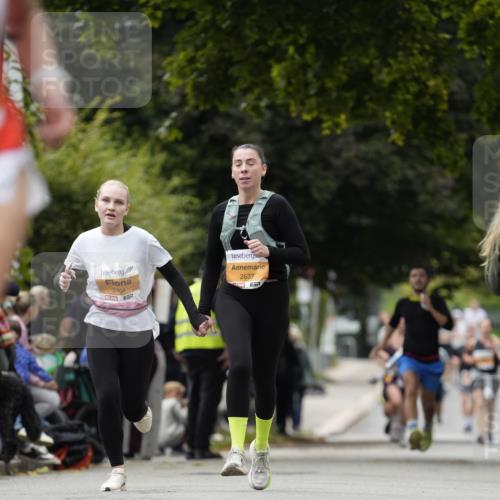 30.08.2026 - Blankeneser Heldenlauf Patografie http://msf.ph/oto/10091056 30.08.2026 12:08:51 Ziel 2304, 2464, 2637 meine-sportfotos.de