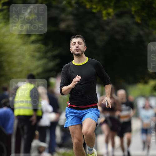 30.08.2026 - Blankeneser Heldenlauf Patografie http://msf.ph/oto/10091061 30.08.2026 12:08:55 Ziel 2304, 2464, 2637, 4476 meine-sportfotos.de