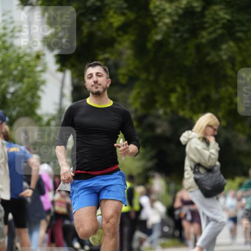 30.08.2026 - Blankeneser Heldenlauf Patografie http://msf.ph/oto/10091065 30.08.2026 12:08:58 Ziel 2464, 2637, 4476 meine-sportfotos.de