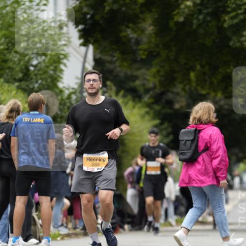 30.08.2026 - Blankeneser Heldenlauf Patografie http://msf.ph/oto/10091087 30.08.2026 12:09:27 Ziel 2036, 2055, 2157, 2422 meine-sportfotos.de