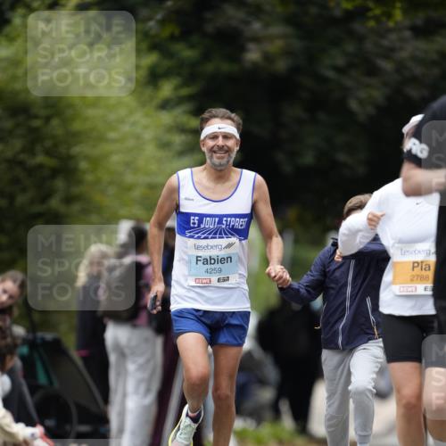 30.08.2026 - Blankeneser Heldenlauf Patografie http://msf.ph/oto/10091095 30.08.2026 12:09:37 Ziel 2055, 2096, 4473 meine-sportfotos.de