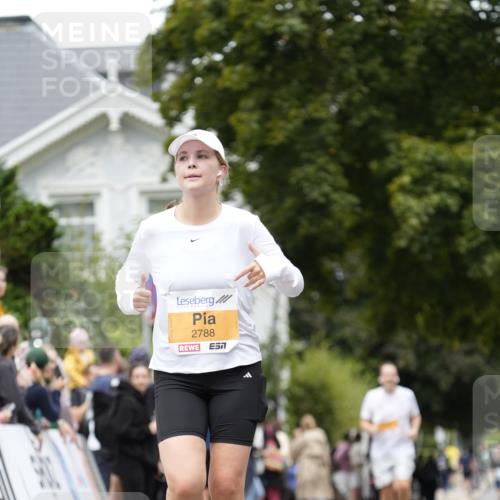 30.08.2026 - Blankeneser Heldenlauf Patografie http://msf.ph/oto/10091104 30.08.2026 12:09:47 Ziel 2340, 2788, 4259 meine-sportfotos.de