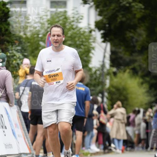 30.08.2026 - Blankeneser Heldenlauf Patografie http://msf.ph/oto/10091107 30.08.2026 12:09:54 Ziel 2052 meine-sportfotos.de
