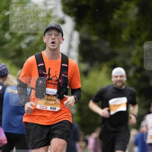 30.08.2026 - Blankeneser Heldenlauf Patografie http://msf.ph/oto/10091192 30.08.2026 12:11:53 Ziel 2562, 2621, 2899, 2923 meine-sportfotos.de