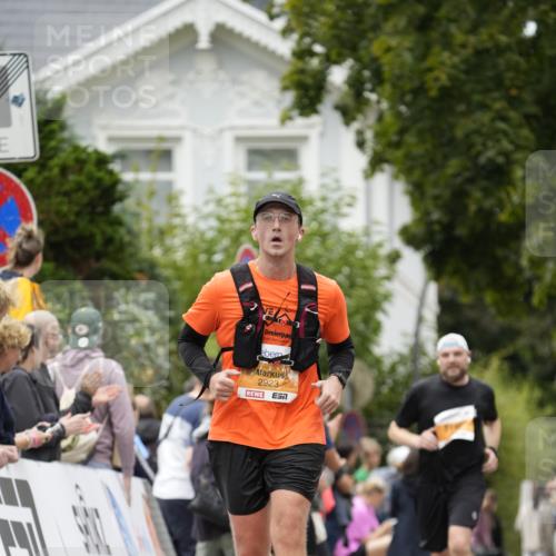 30.08.2026 - Blankeneser Heldenlauf Patografie http://msf.ph/oto/10091194 30.08.2026 12:11:54 Ziel 2562, 2621, 2899, 2923 meine-sportfotos.de