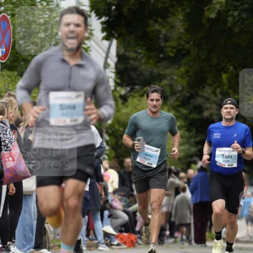 30.08.2026 - Blankeneser Heldenlauf Patografie http://msf.ph/oto/10091257 30.08.2026 12:13:43 Ziel 2734, 2883, 4396, 4411, 4459 meine-sportfotos.de