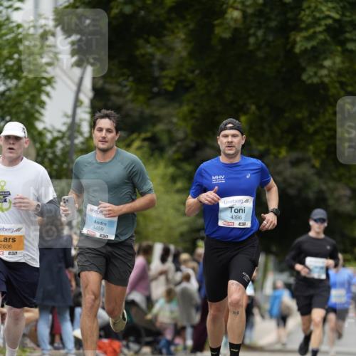 30.08.2026 - Blankeneser Heldenlauf Patografie http://msf.ph/oto/10091259 30.08.2026 12:13:45 Ziel 2636, 2883, 4396, 4411, 4459 meine-sportfotos.de
