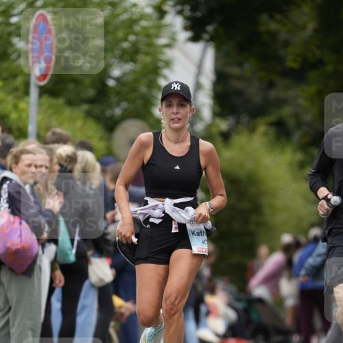 30.08.2026 - Blankeneser Heldenlauf Patografie http://msf.ph/oto/10091266 30.08.2026 12:13:51 Ziel 2636, 4017, 4214, 4396, 4411, 4459 meine-sportfotos.de