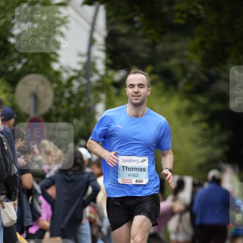 30.08.2026 - Blankeneser Heldenlauf Patografie http://msf.ph/oto/10091272 30.08.2026 12:13:55 Ziel 2636, 4017, 4162, 4214, 4396, 4459 meine-sportfotos.de