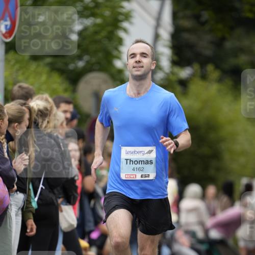 30.08.2026 - Blankeneser Heldenlauf Patografie http://msf.ph/oto/10091273 30.08.2026 12:13:56 Ziel 2636, 4017, 4162, 4214 meine-sportfotos.de