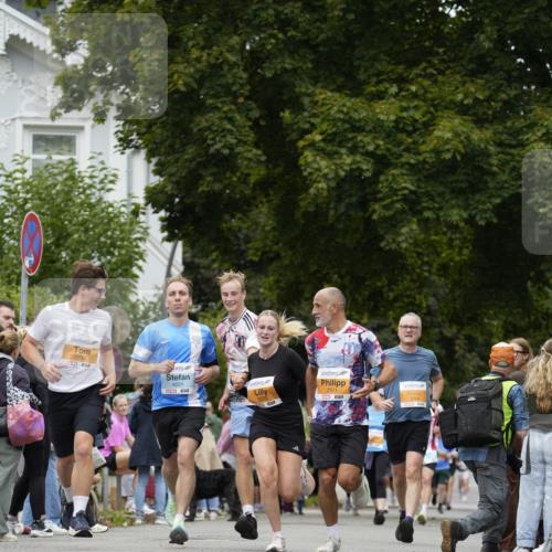 30.08.2026 - Blankeneser Heldenlauf Patografie http://msf.ph/oto/10091310 30.08.2026 12:15:02 Ziel 2070, 2071, 2676, 2784, 4031, 4416 meine-sportfotos.de