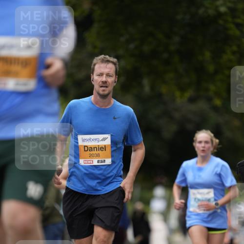 30.08.2026 - Blankeneser Heldenlauf Patografie http://msf.ph/oto/10091334 30.08.2026 12:15:28 Ziel 2038, 2527, 2727, 2728, 2866, 2906, 4069, 4120 meine-sportfotos.de
