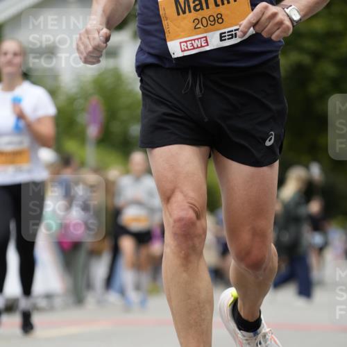 30.08.2026 - Blankeneser Heldenlauf Patografie http://msf.ph/oto/10091366 30.08.2026 12:16:14 Ziel 2098, 2309, 2445, 2539, 2672, 4267 meine-sportfotos.de