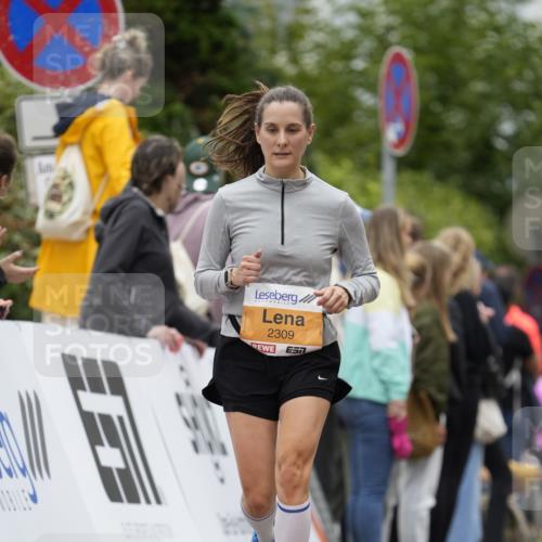 30.08.2026 - Blankeneser Heldenlauf Patografie http://msf.ph/oto/10091367 30.08.2026 12:16:17 Ziel 2098, 2309, 2539, 4267 meine-sportfotos.de